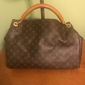 Louis Vuitton artsy large tote MM